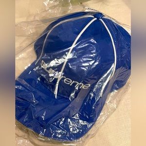 NWT Supreme 6-Panel Hat